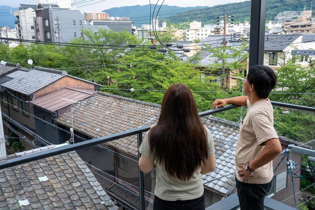 Вилла 樺屋 四条高瀬川 Kabaya Shijo Takasegawa Киото Экстерьер фото